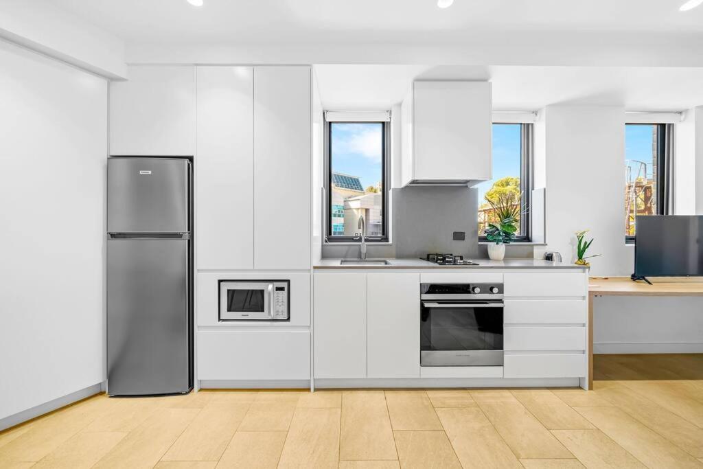 Studio For Long Term Tenants In Strathfield Cbd Sydney Bagian luar foto