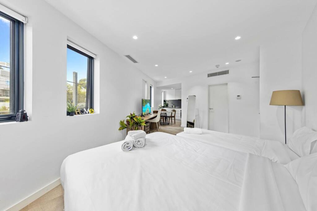 Studio For Long Term Tenants In Strathfield Cbd Sydney Bagian luar foto